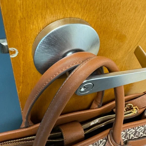 NWOT Anne Klein briefcase/laptop bag. - Picture 5 of 11